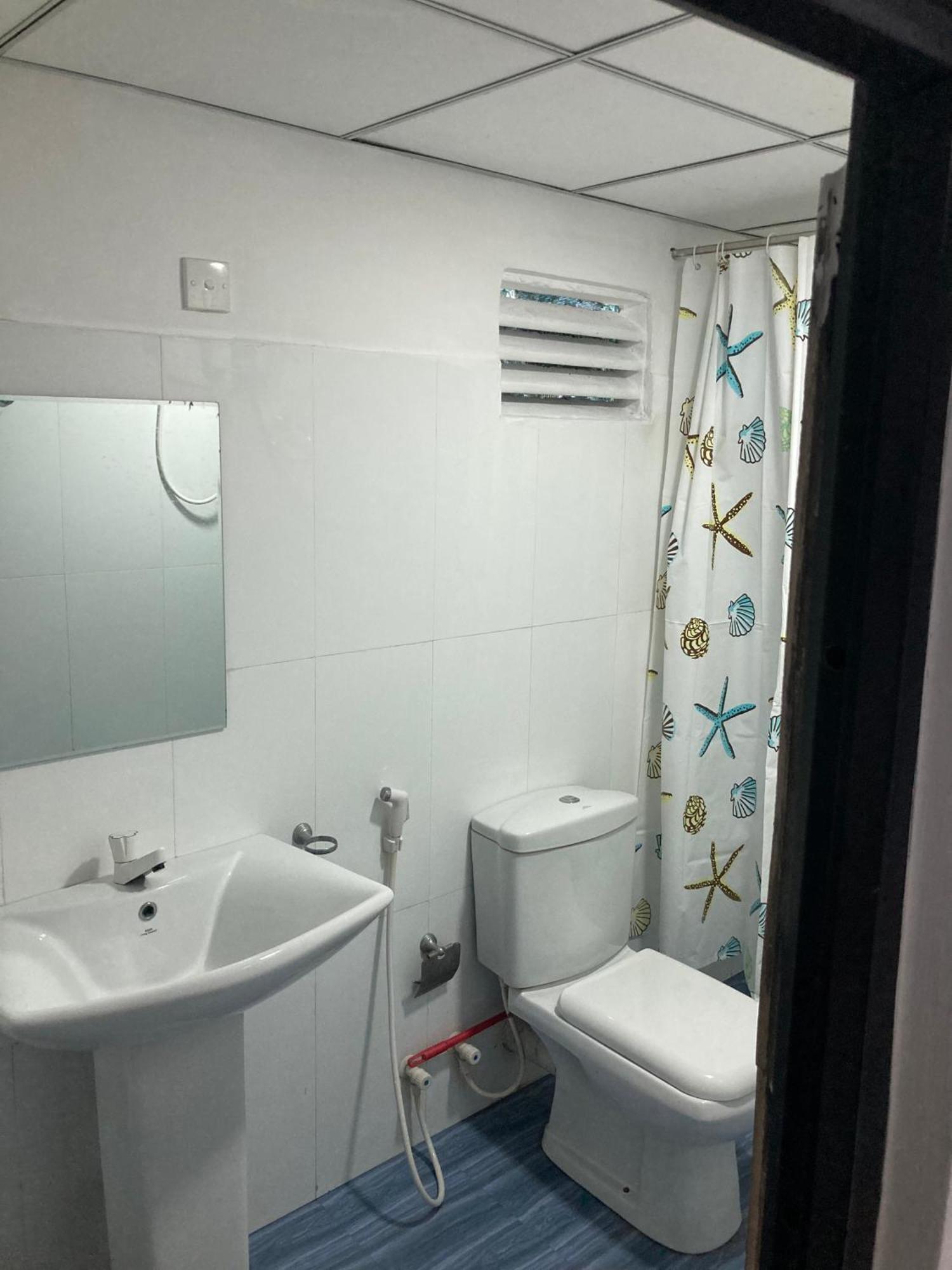 Malee Homestay โปลอนนารูวา ภายนอก รูปภาพ